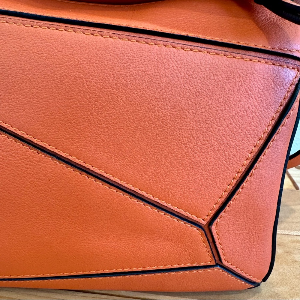 ‼️SOLD‼️ Loewe Medium Puzzle Bag Orange - Picture 15 of 16